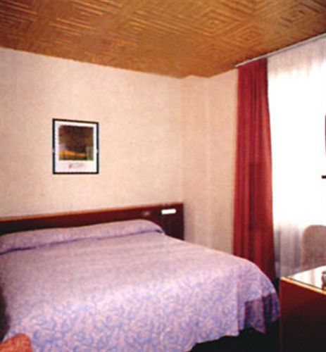 New Alexander 3* Genoa