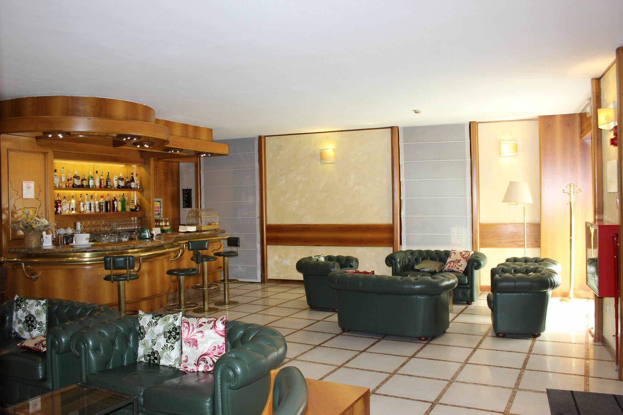Hotel New Alexander 3*